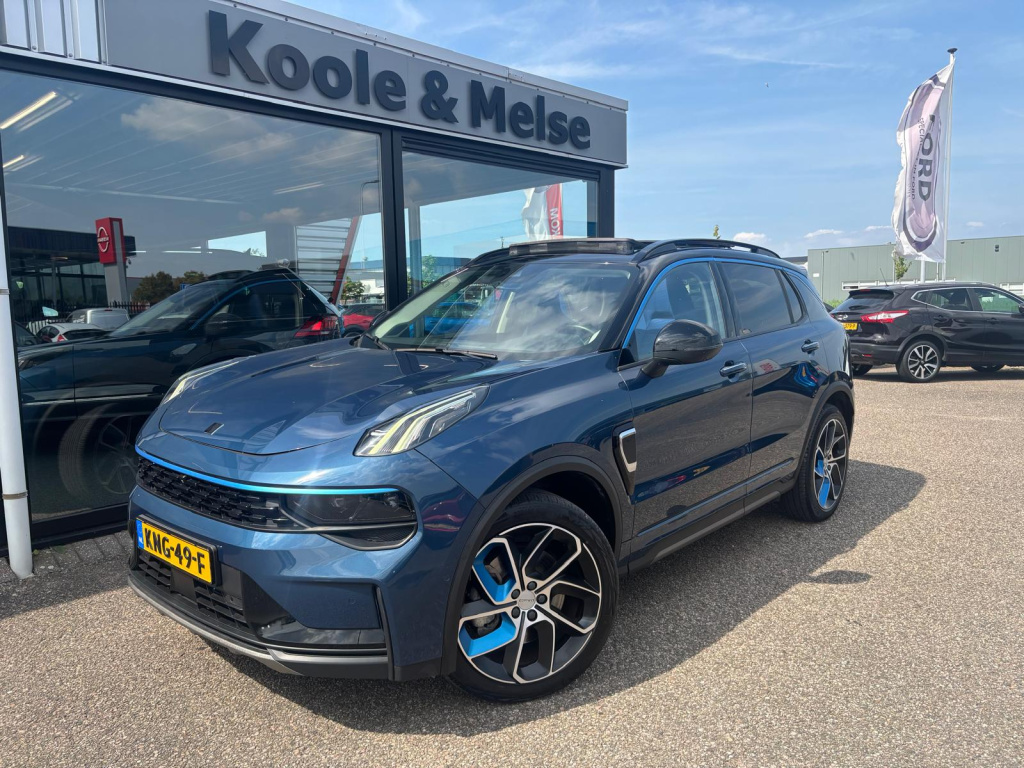 Lynk & Co 01