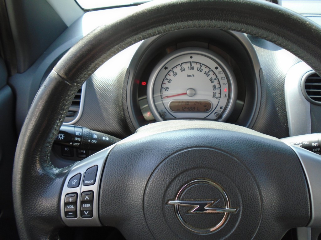 Opel Agila