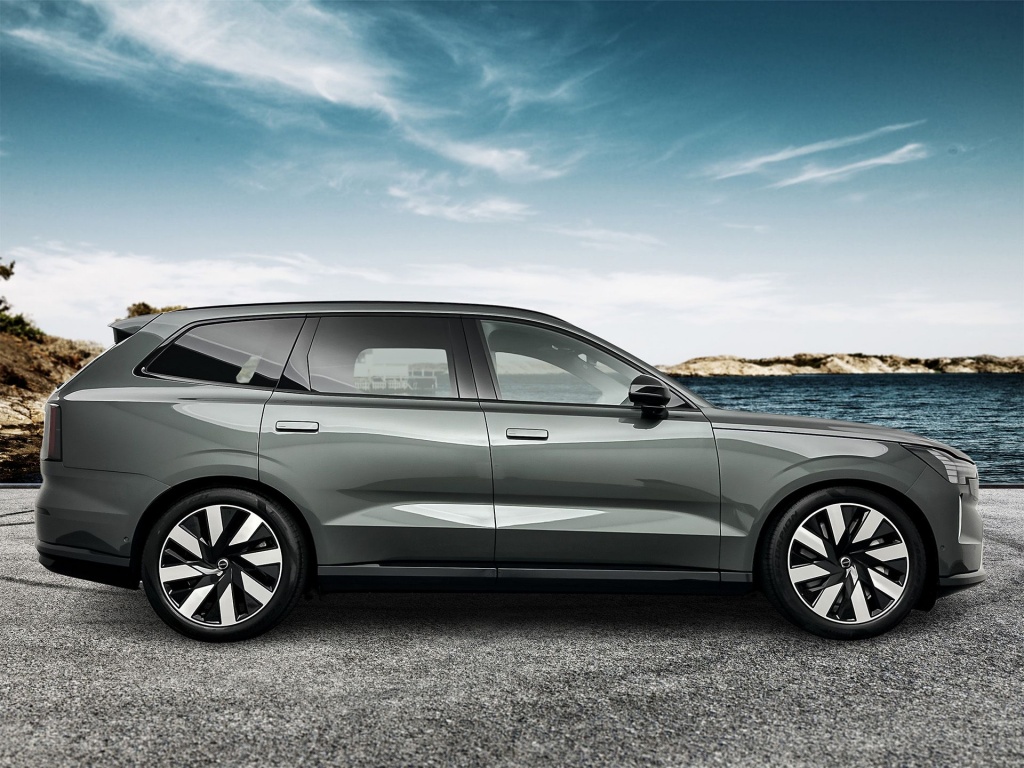 Volvo Ex90
