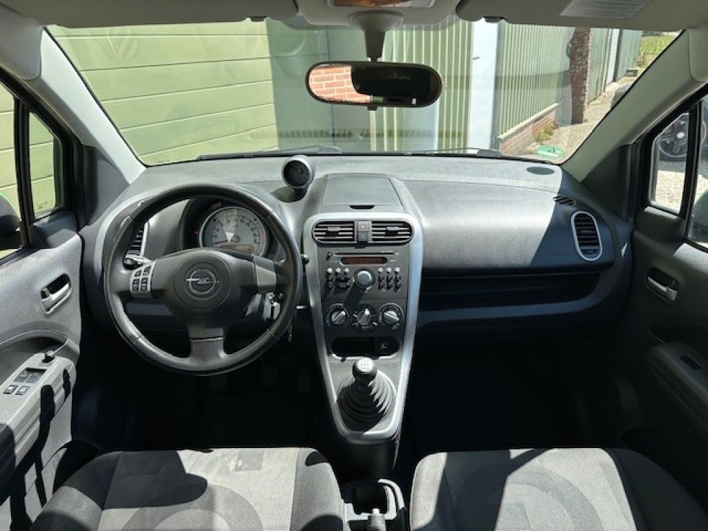 Opel Agila