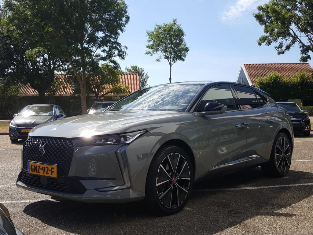 Ds Ds 4