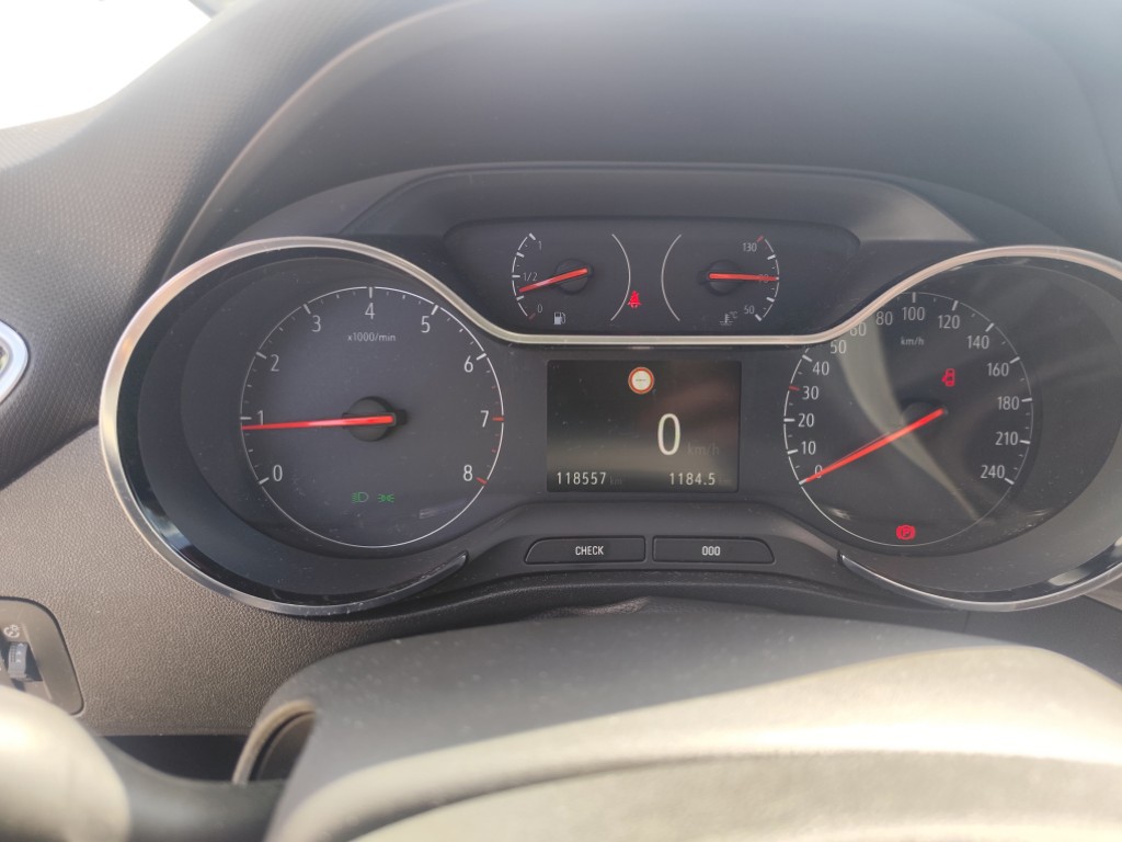 Opel Crossland X