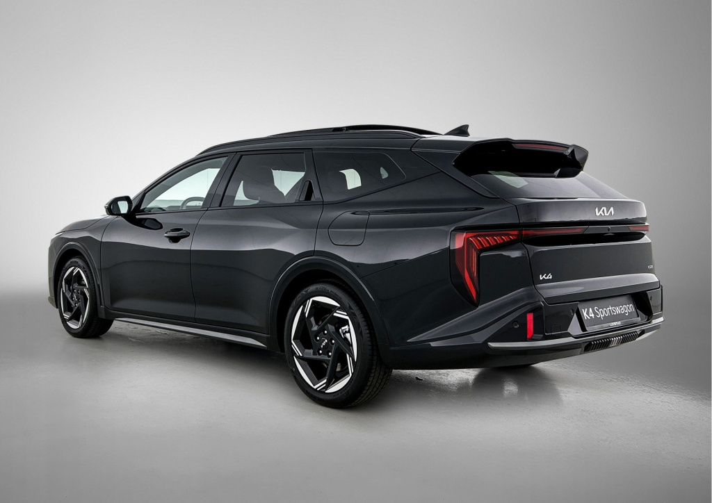 Kia K4