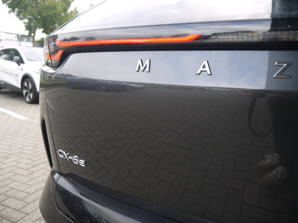 Mazda Cx-6e