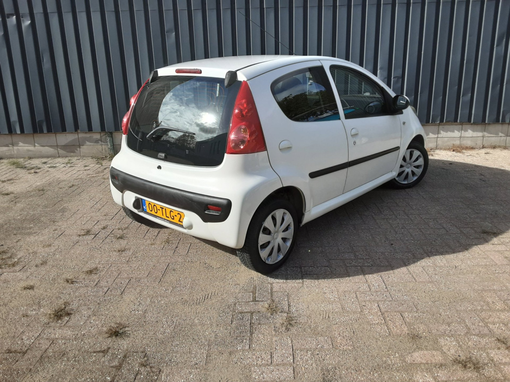 Peugeot 107