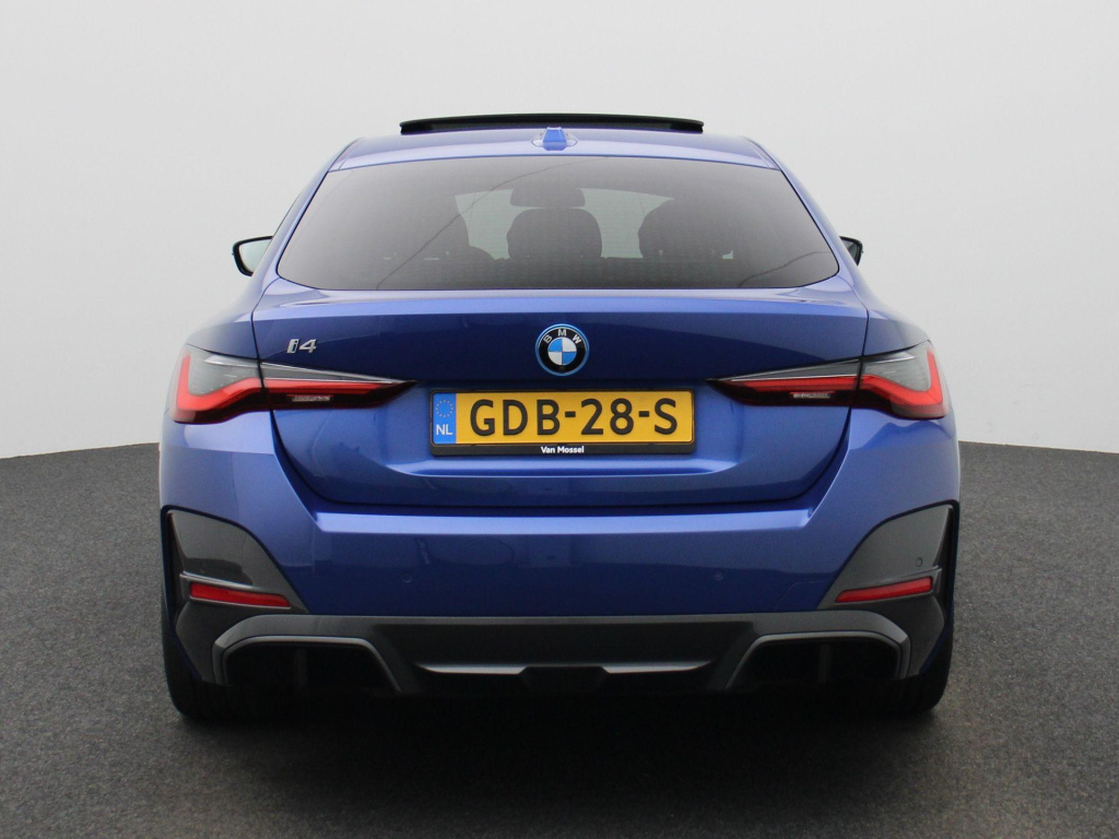 BMW I4