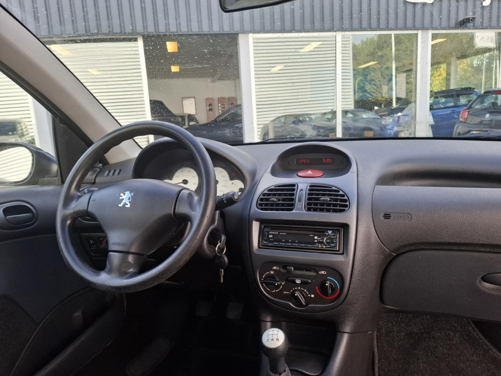 Peugeot 206