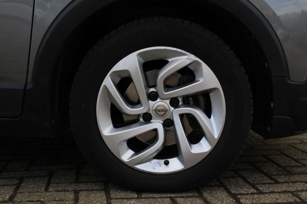 Opel Crossland X