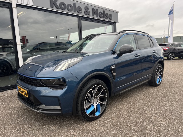 Lynk & Co 01