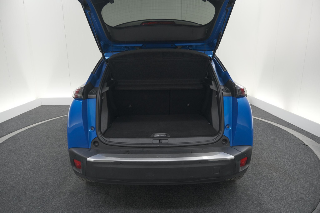 Peugeot E-2008