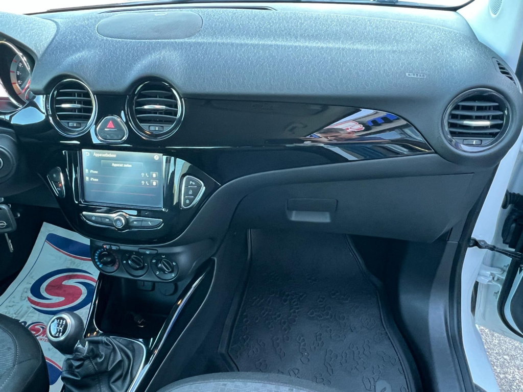 Opel Adam