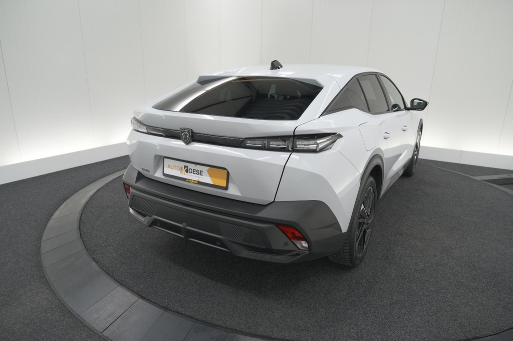 Peugeot 408