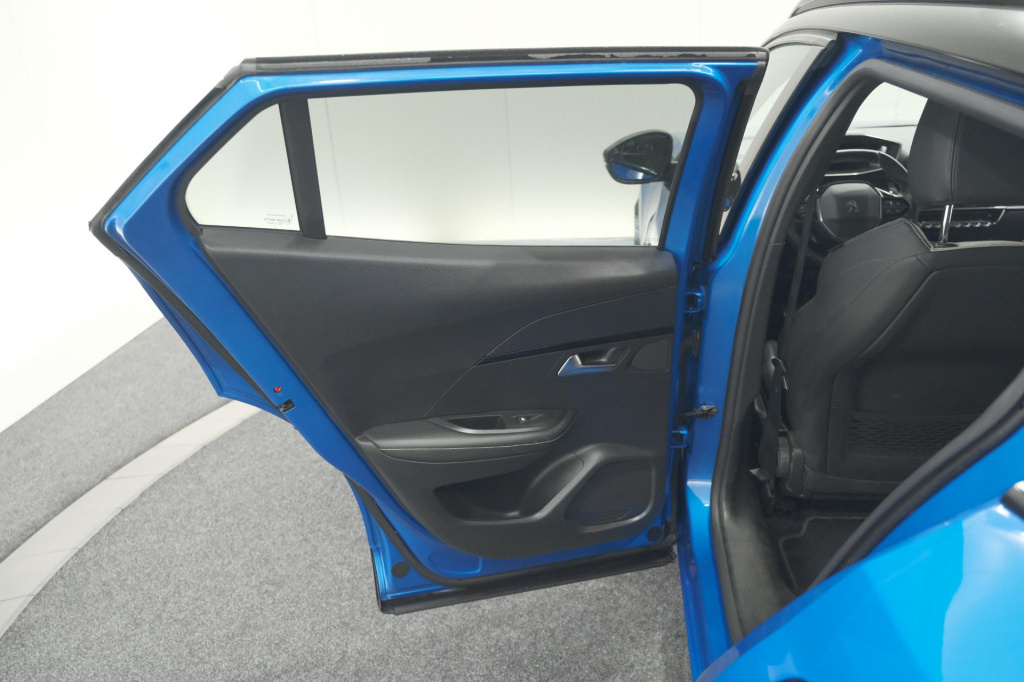 Peugeot E-2008