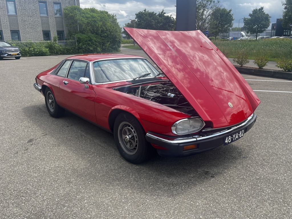 Jaguar Xj