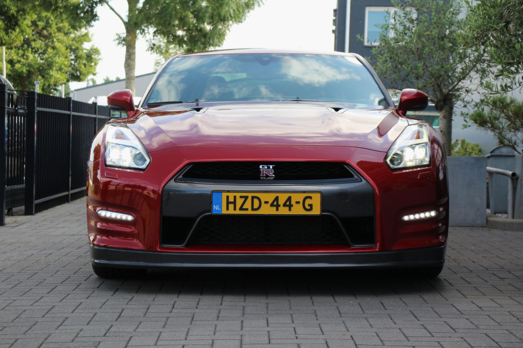 Nissan Gt-r