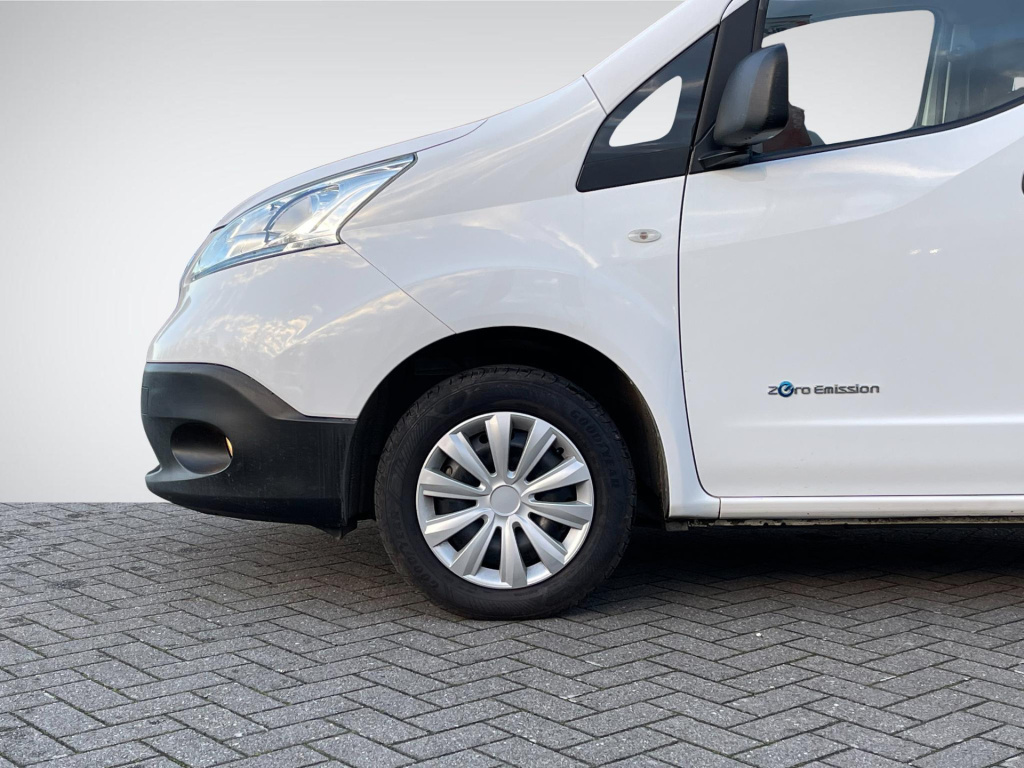 Nissan E-nv200