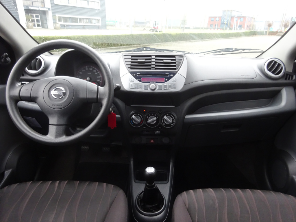 Nissan Pixo