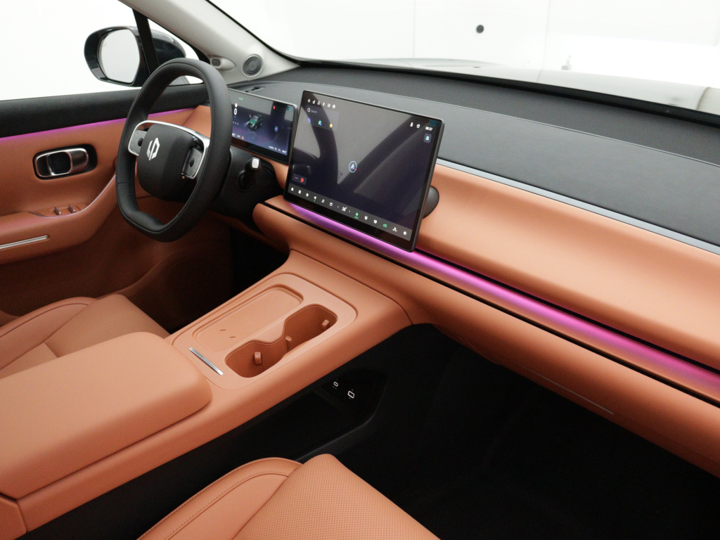 Leapmotor C10