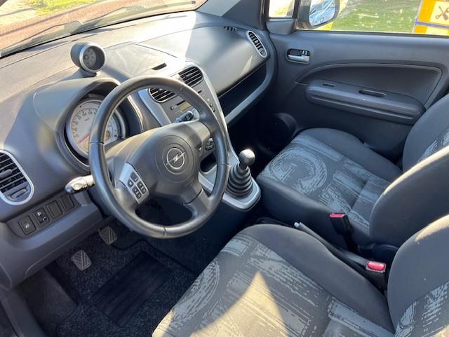 Opel Agila