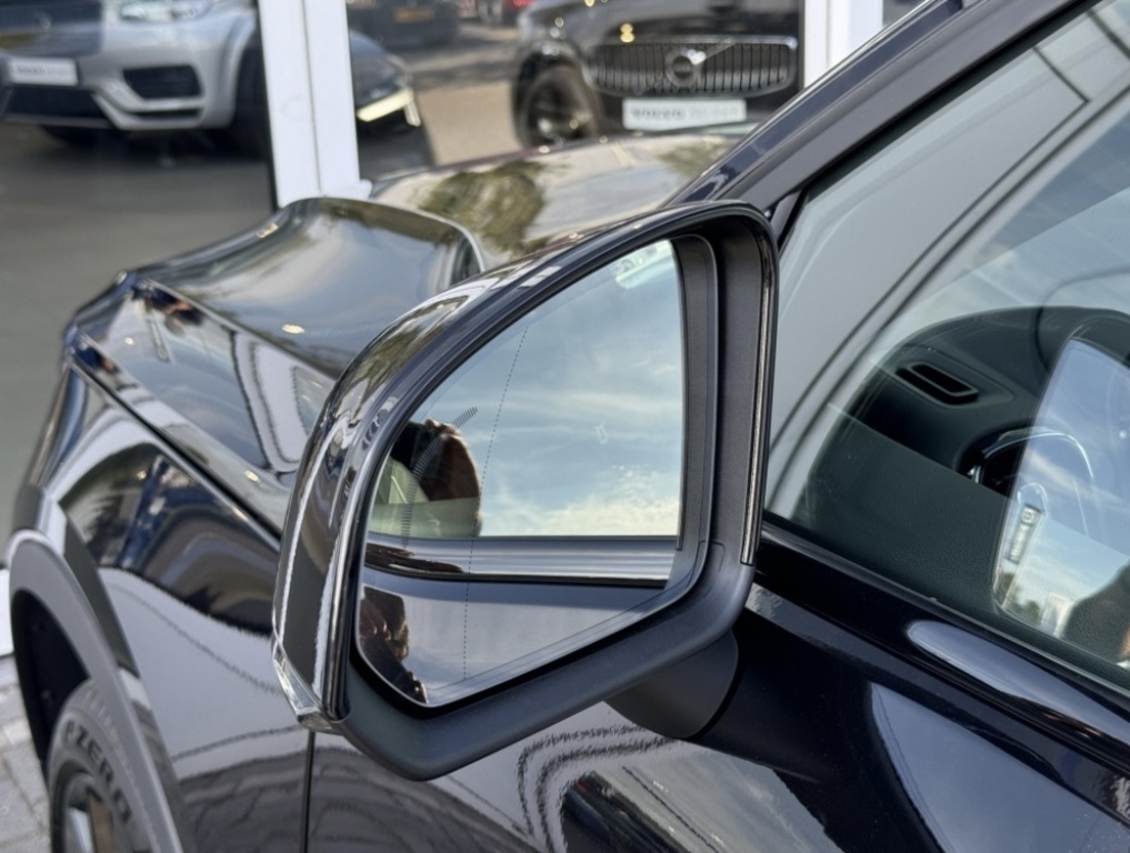 Volvo Ex40