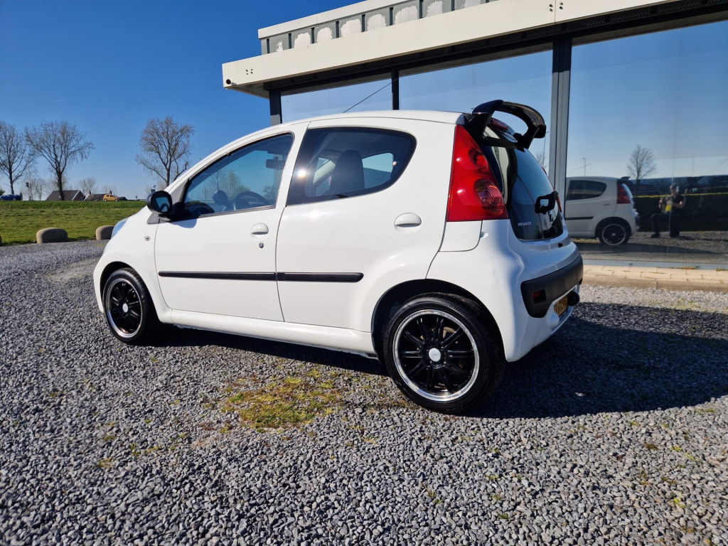 Peugeot 107