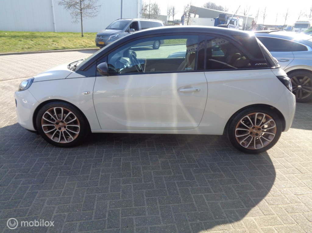 Opel Adam