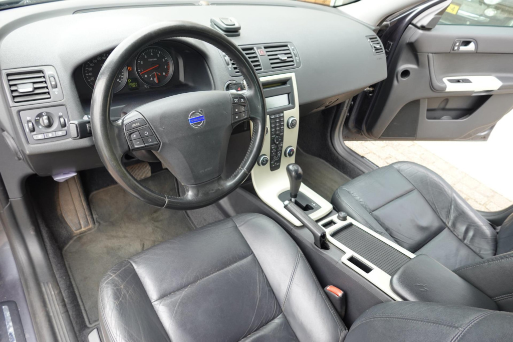 Volvo S40