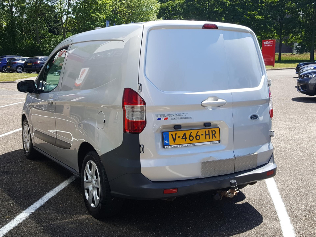 Ford Transit Courier