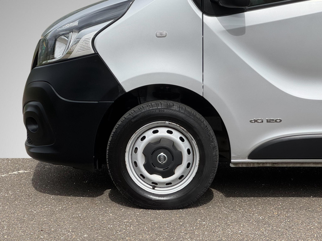 Nissan Nv300
