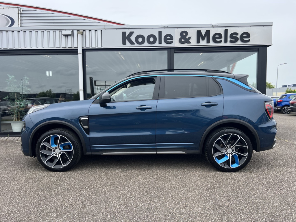 Lynk & Co 01