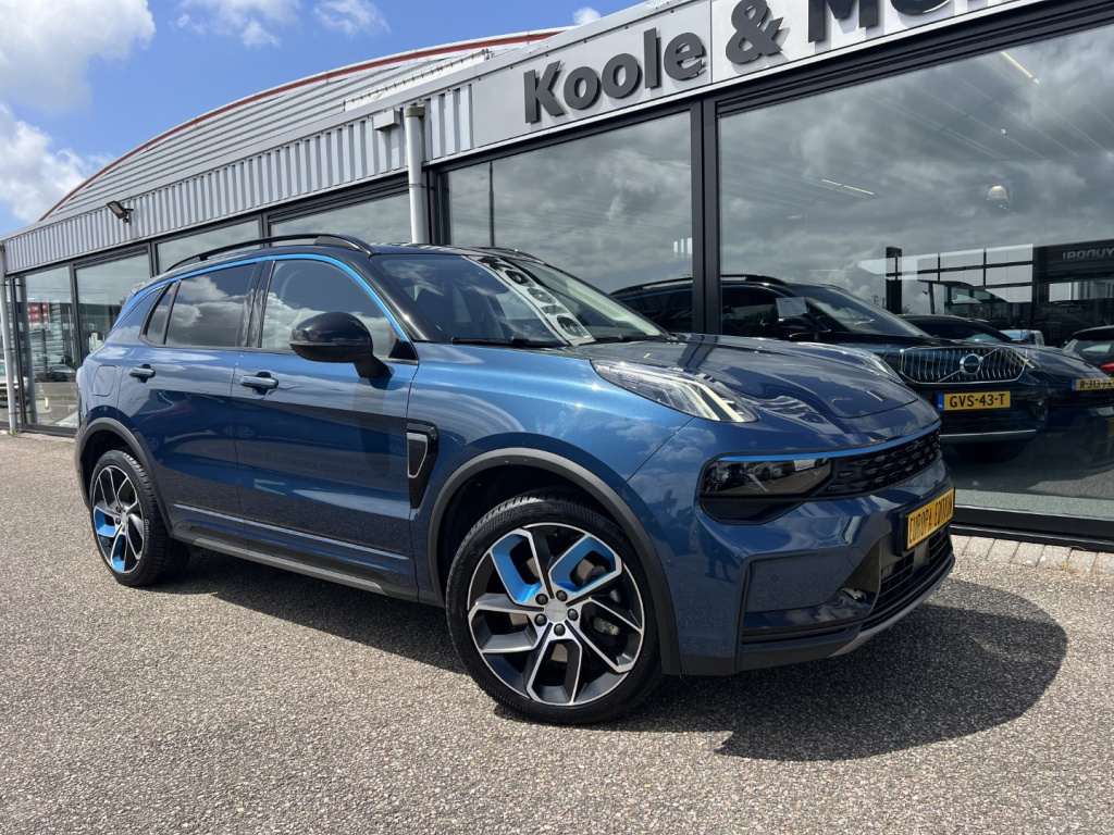 Lynk & Co 01