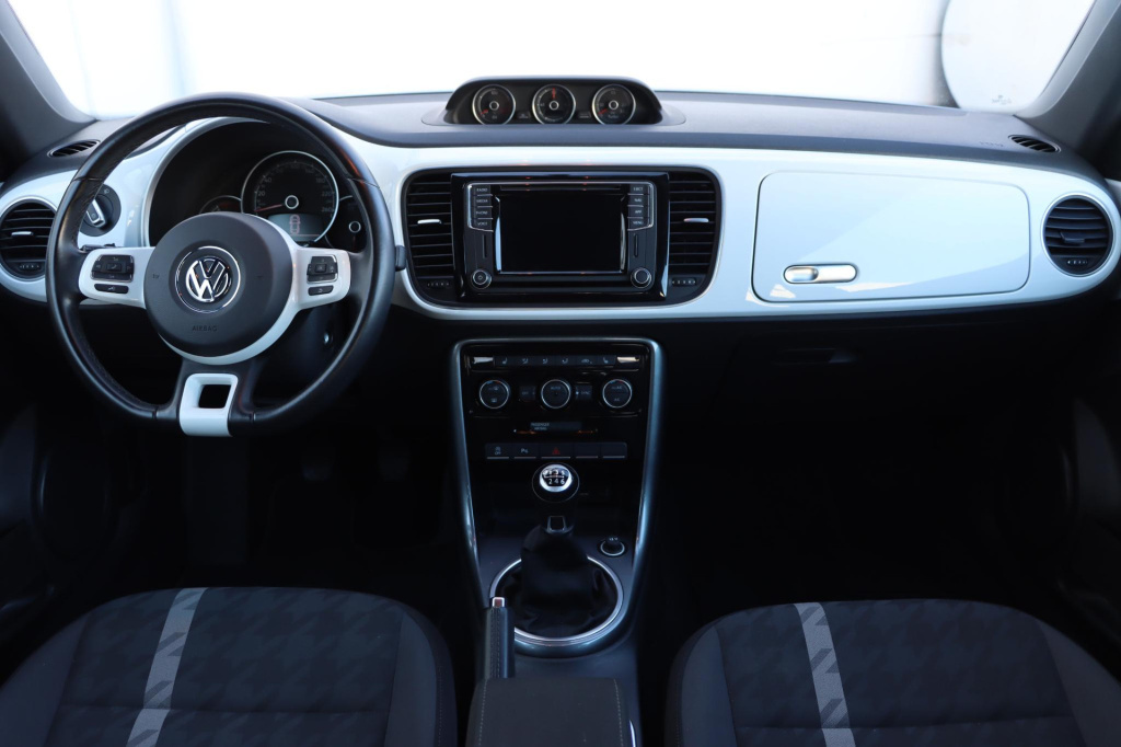 Volkswagen New Beetle