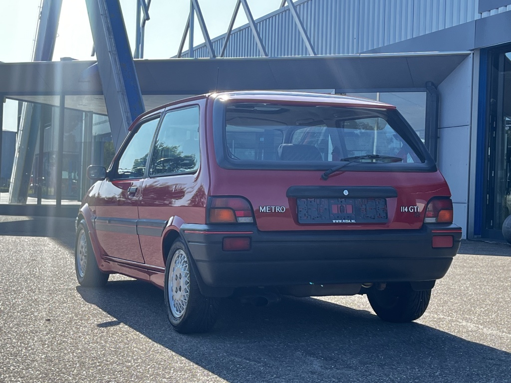 Rover 100