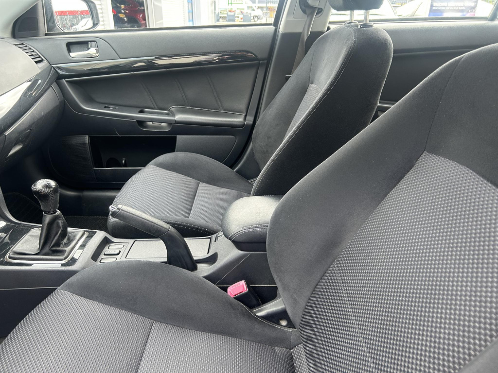 Mitsubishi Lancer