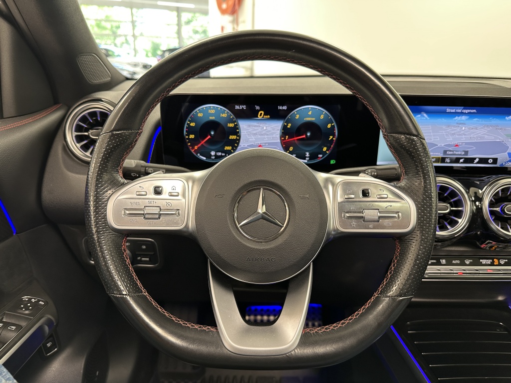Mercedes-Benz Glb