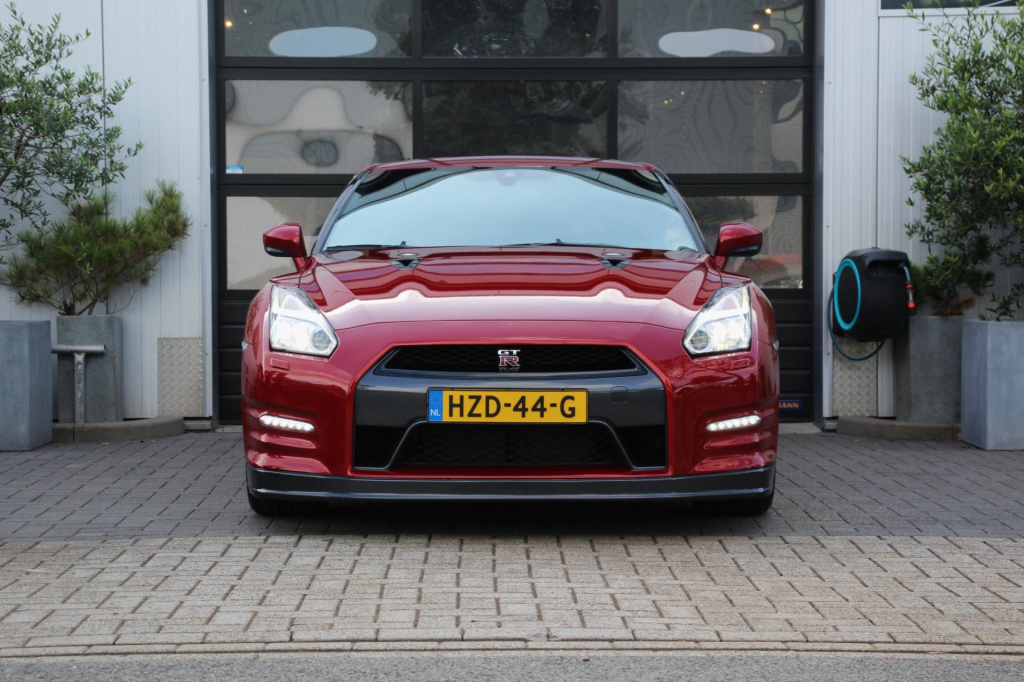 Nissan Gt-r