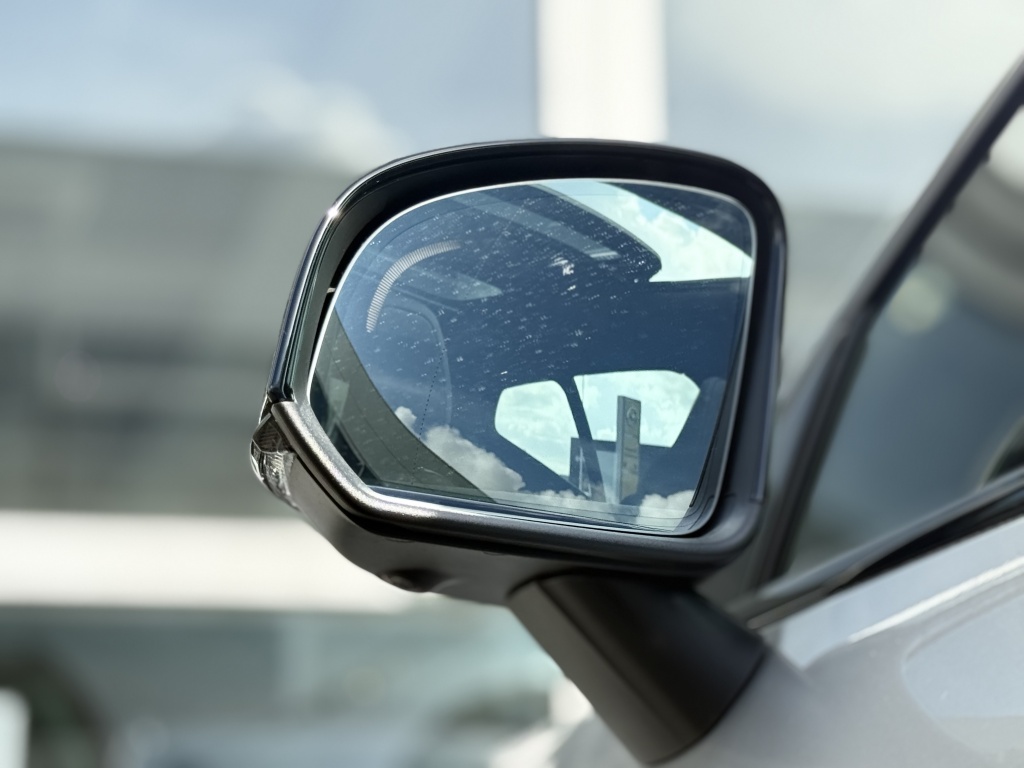 Volvo Ex40