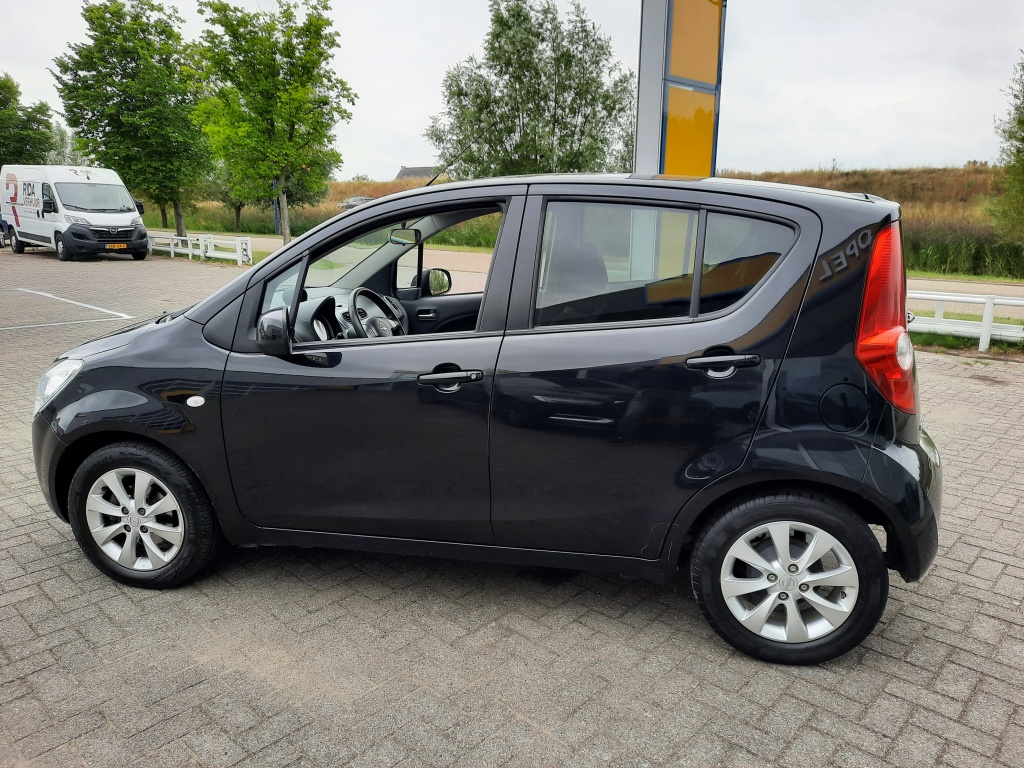 Opel Agila