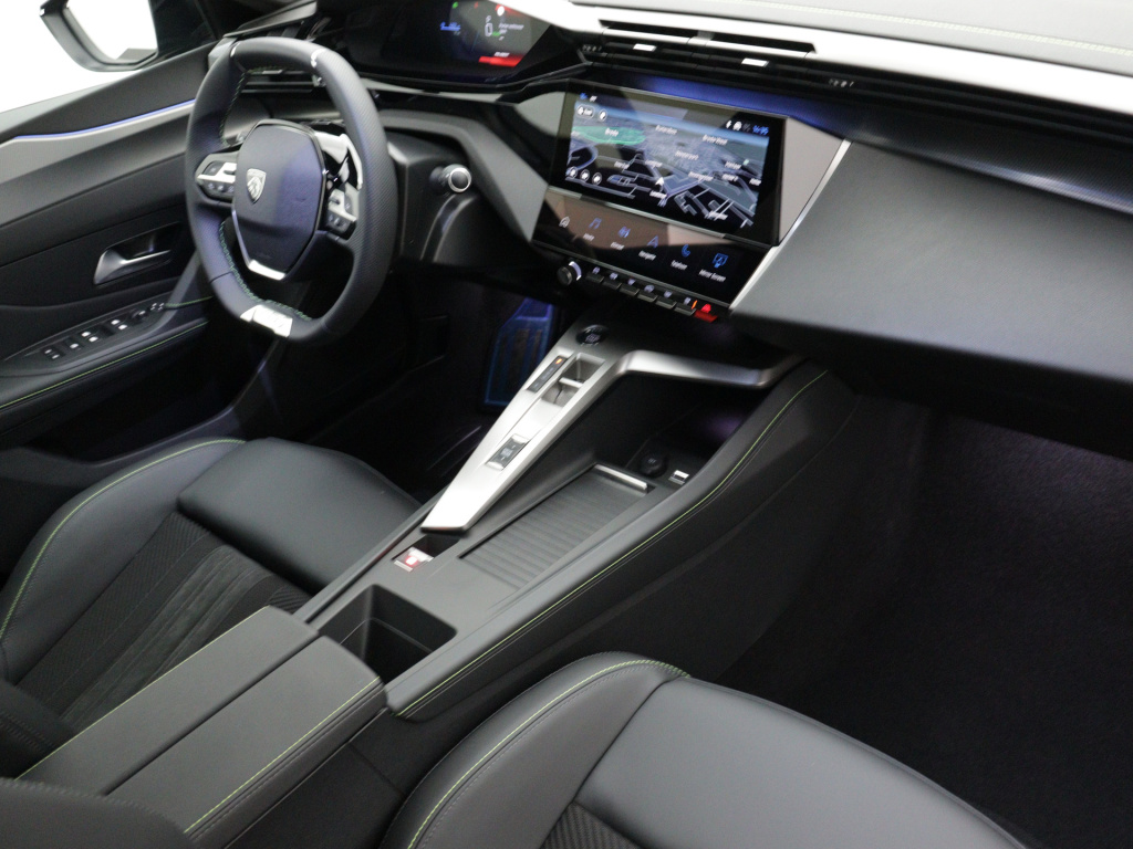 Peugeot E-308