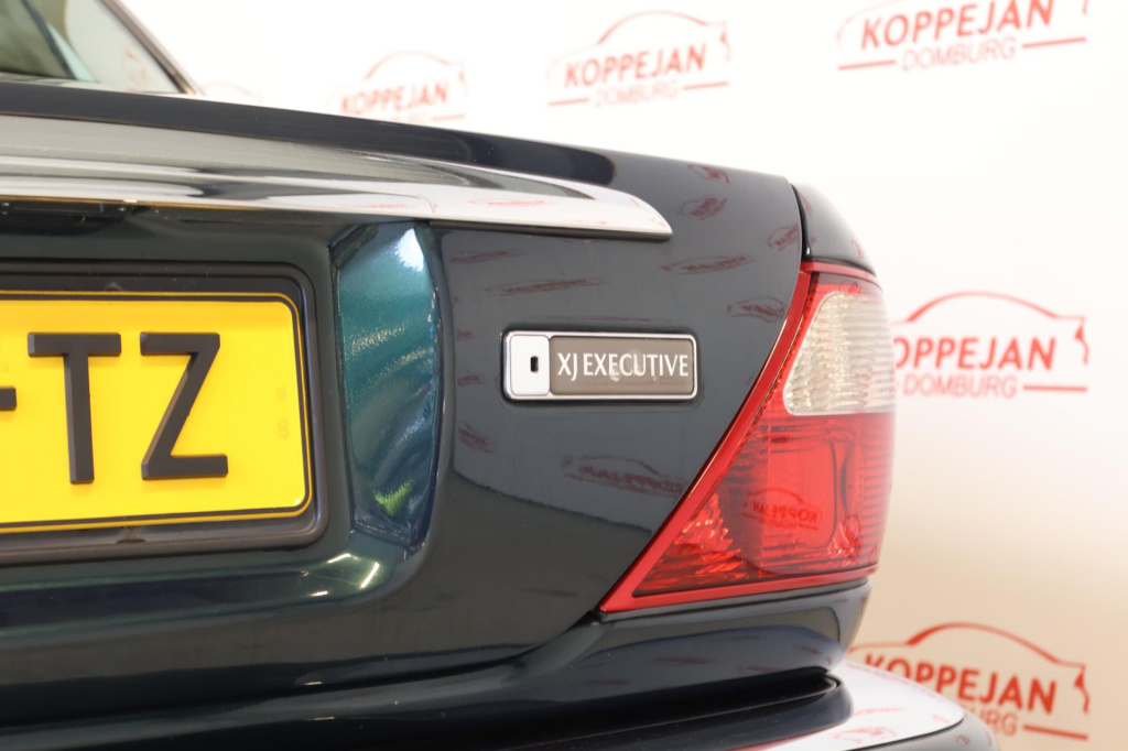 Jaguar Xj