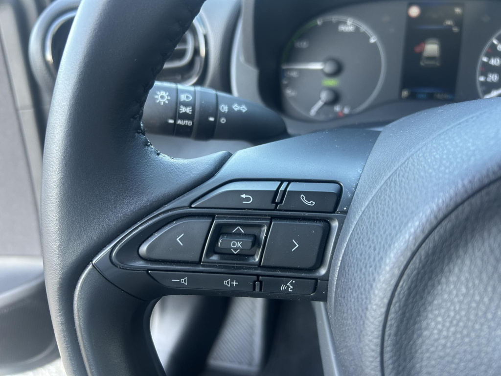 Mazda 2 Hybrid