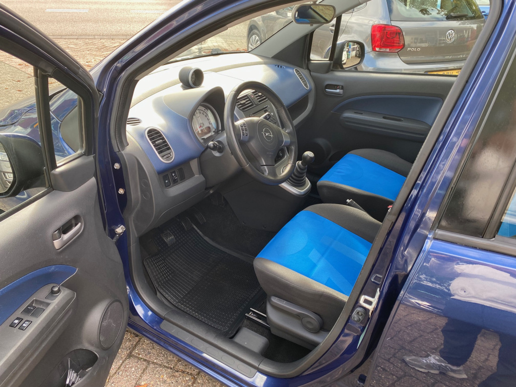 Opel Agila