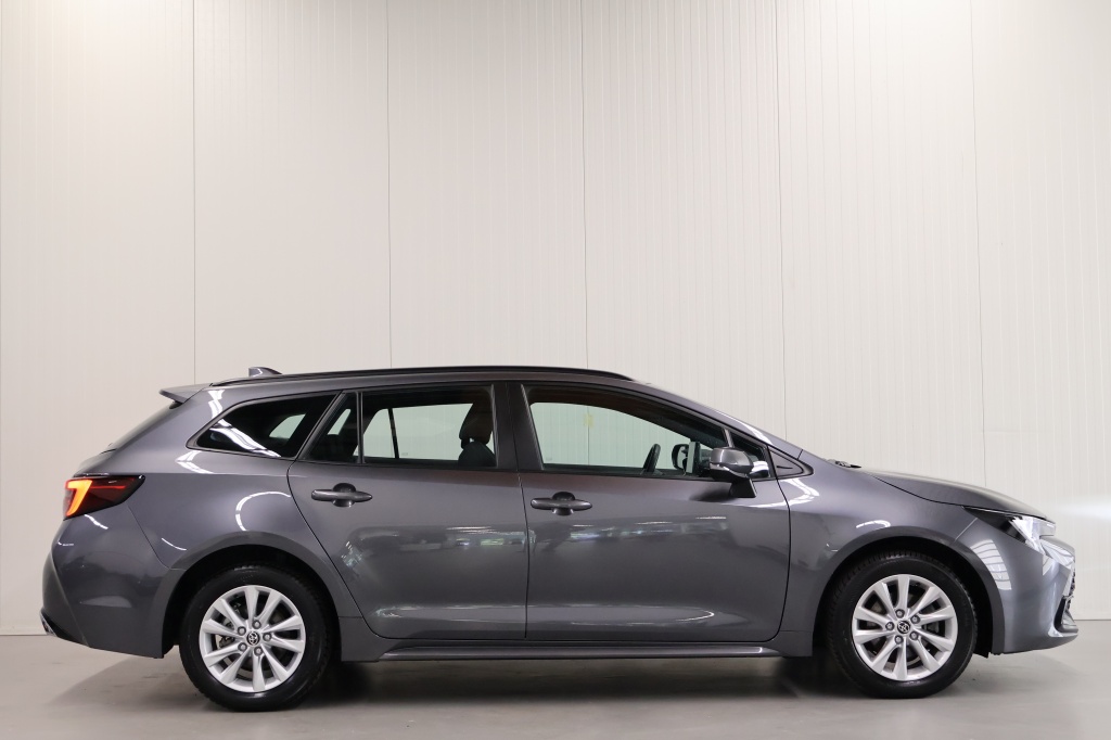 Toyota Corolla Touring Sports
