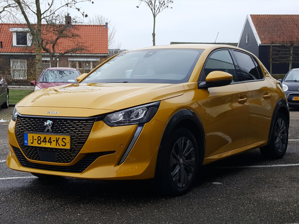Peugeot 208