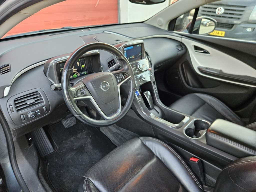Opel Ampera