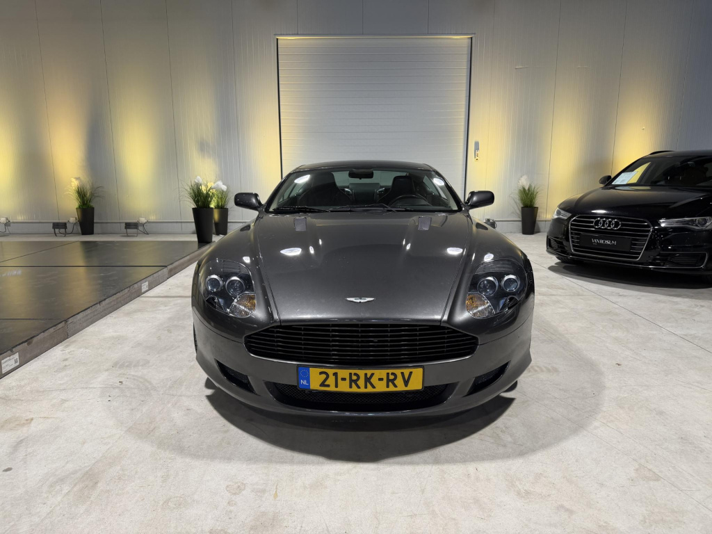 Aston Martin Db9