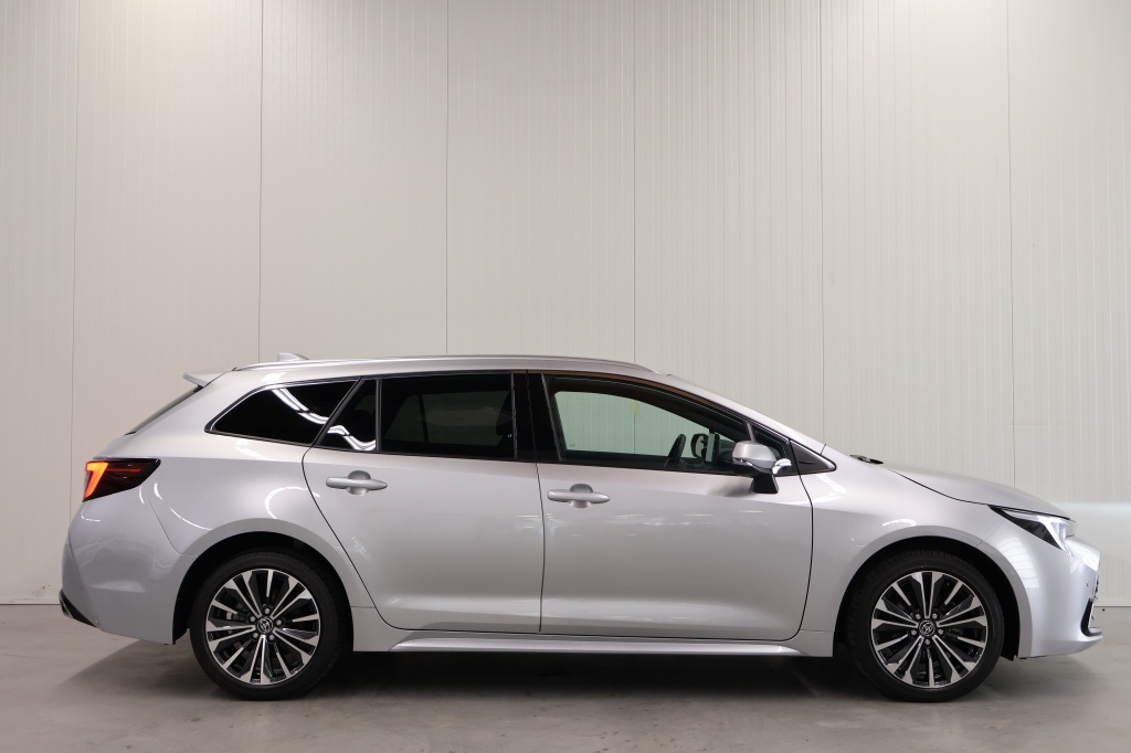 Toyota Corolla Touring Sports