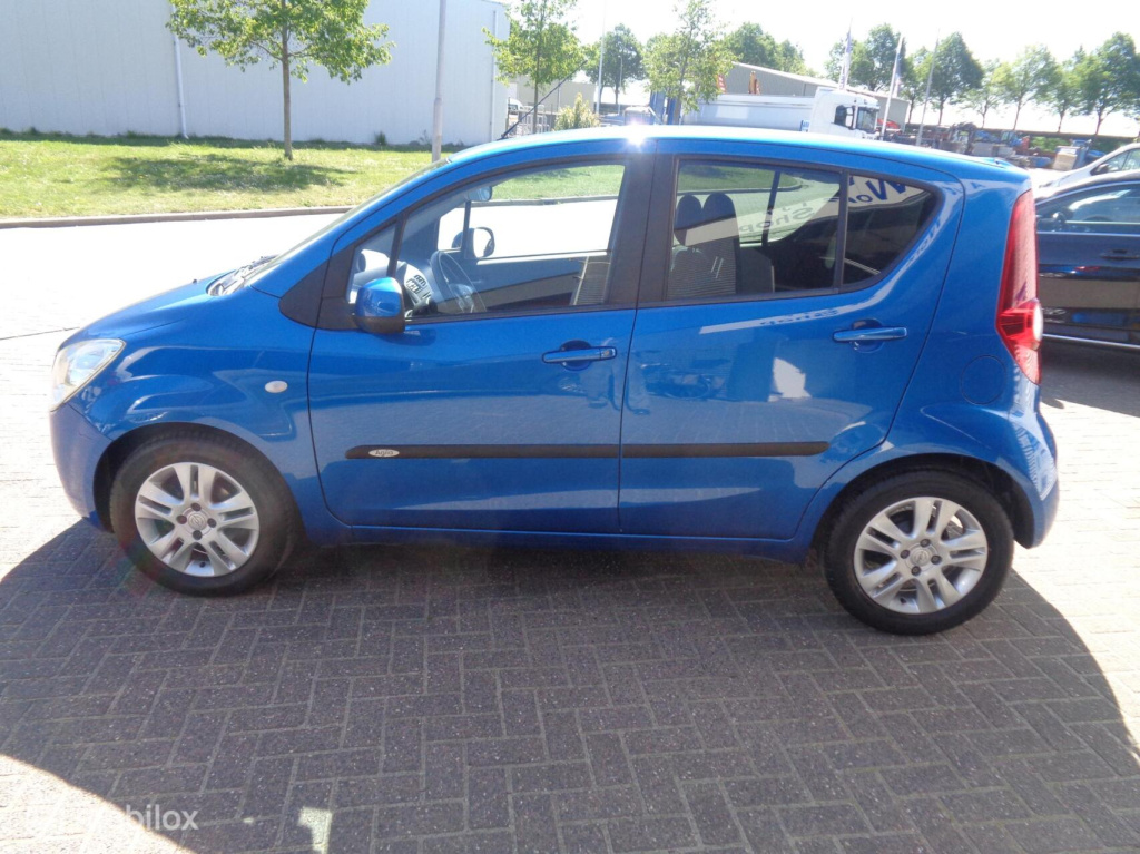 Opel Agila