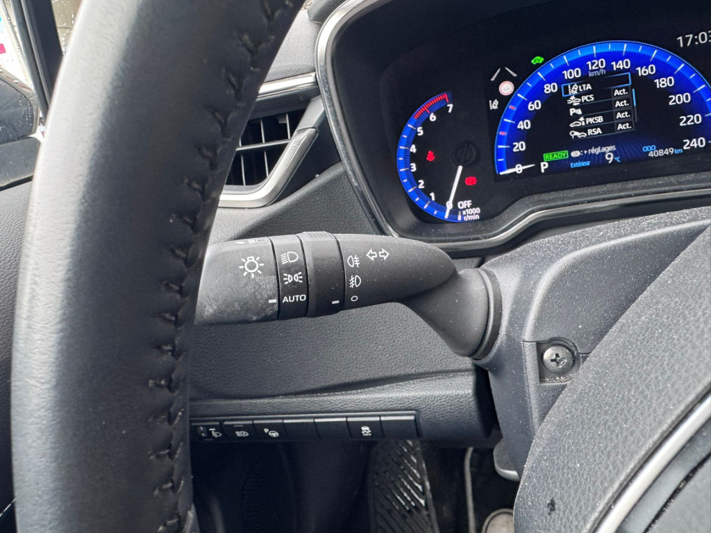 Toyota Corolla Touring Sports