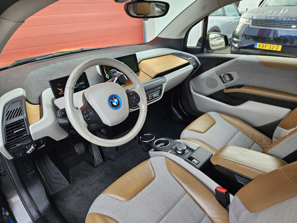 BMW I3